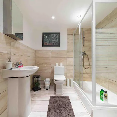 Stylische Drei Appartement *